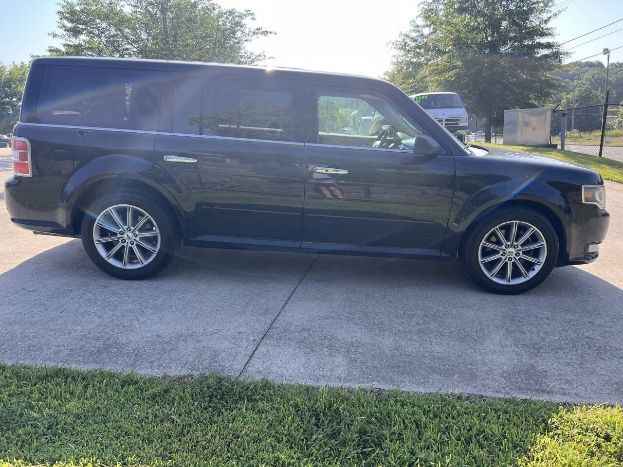 Used 2014 Ford Flex Limited FWD image 4