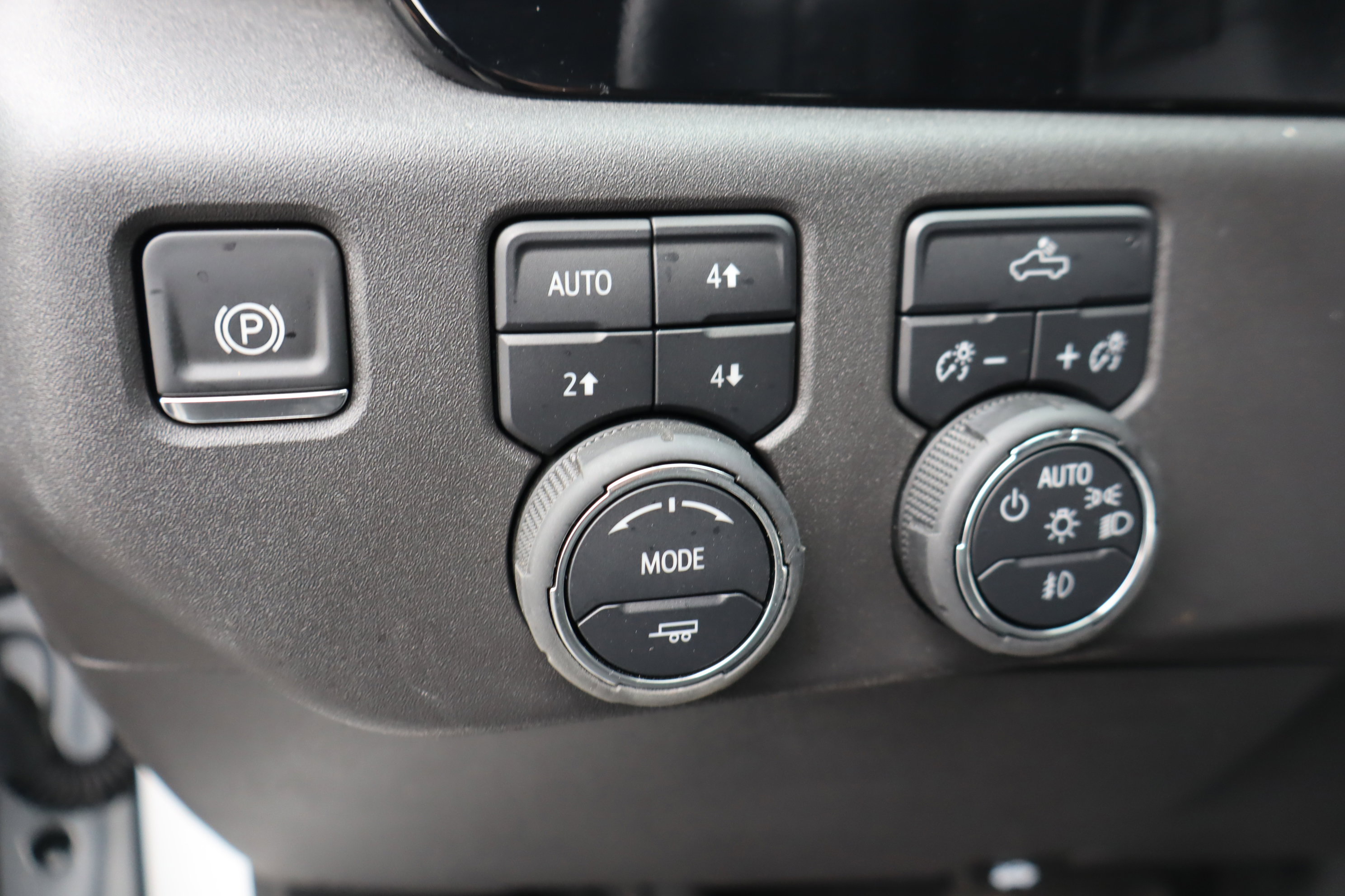 Certified 2025 Chevrolet Silverado 1500 LT Trail Boss w/ Convenience Package II image 21