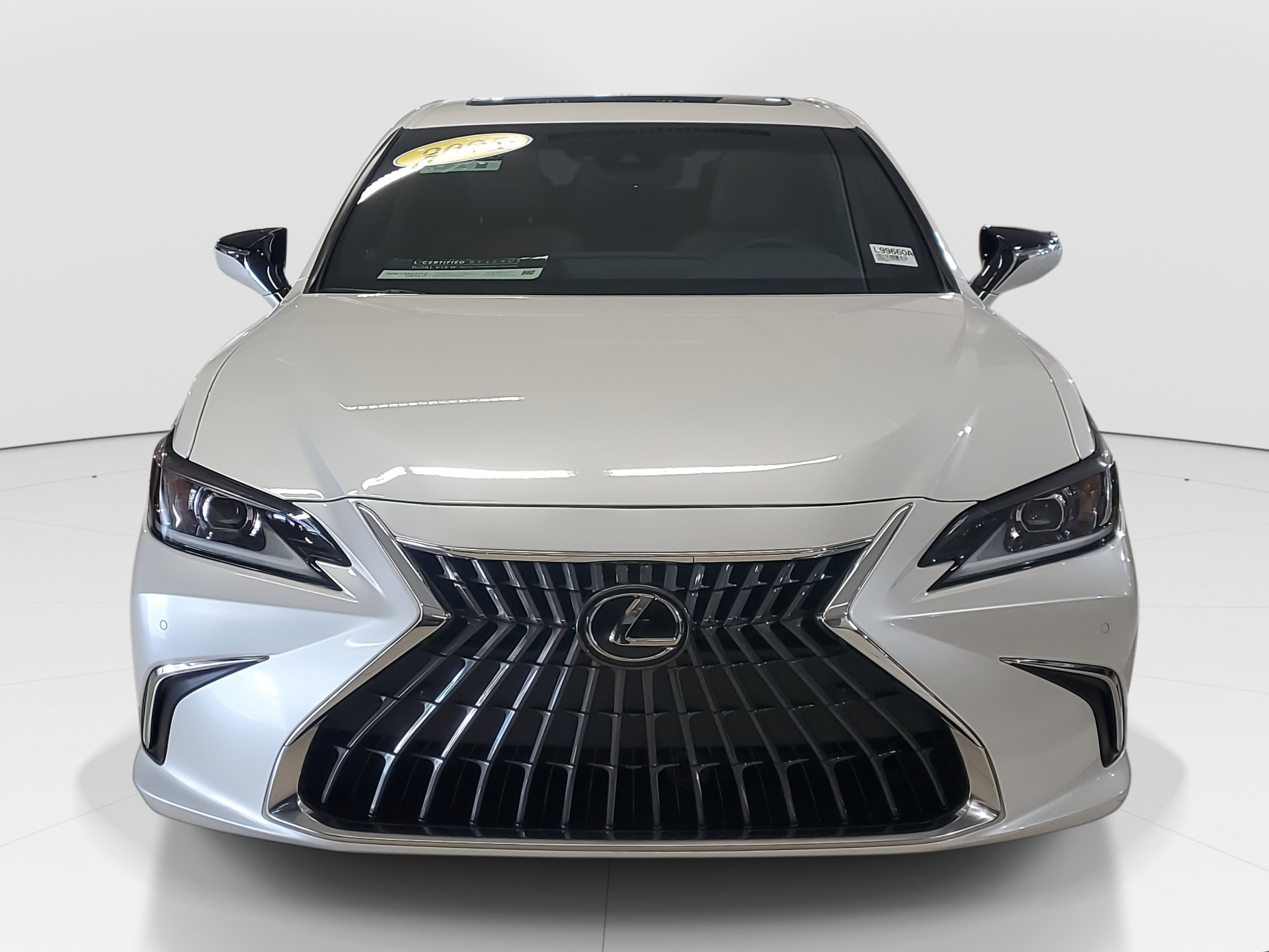 Used 2025 Lexus ES 300h w/ Premium Package image 3