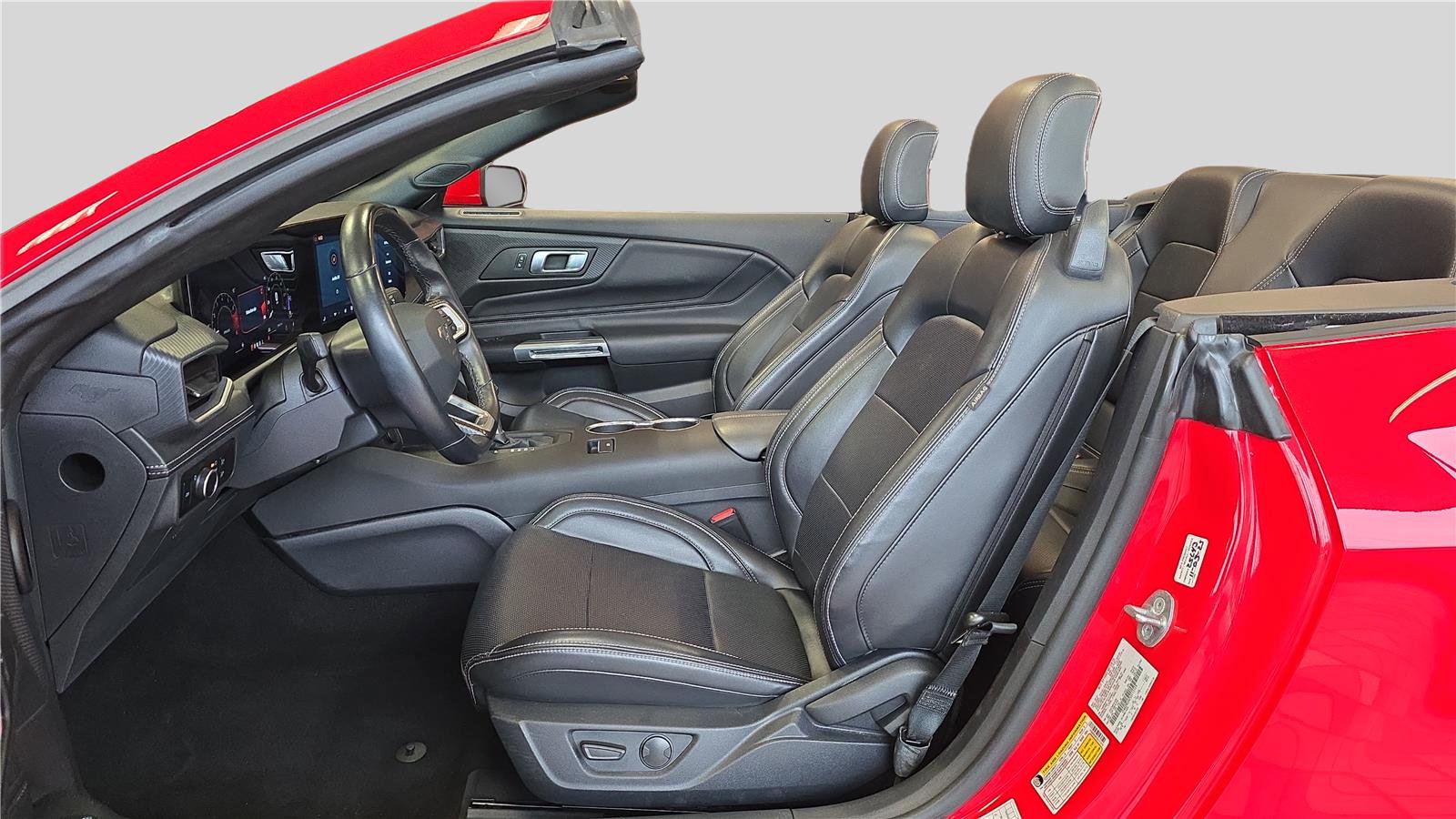 Used 2025 Ford Mustang Premium RWD image 15