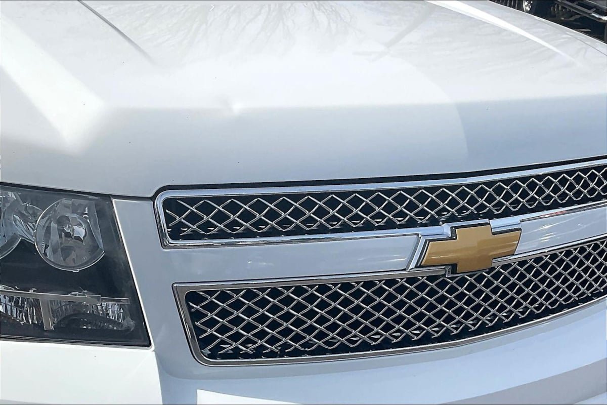 Used 2011 Chevrolet Tahoe LTZ AWD/4WD image 32