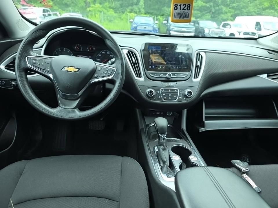 Used 2024 Chevrolet Malibu LT FWD image 9