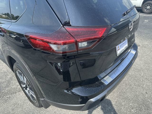 New 2025 Nissan Rogue SL image 28