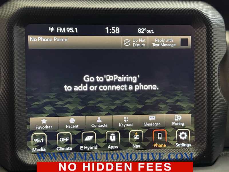 Used 2023 Jeep Wrangler Unlimited w/ Sun & Screen Package AWD/4WD image 31
