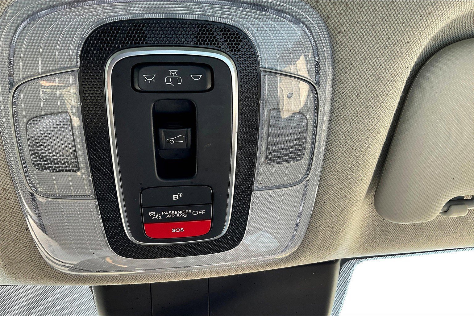 Used 2023 Hyundai Elantra Limited w/ Cargo Package image 31