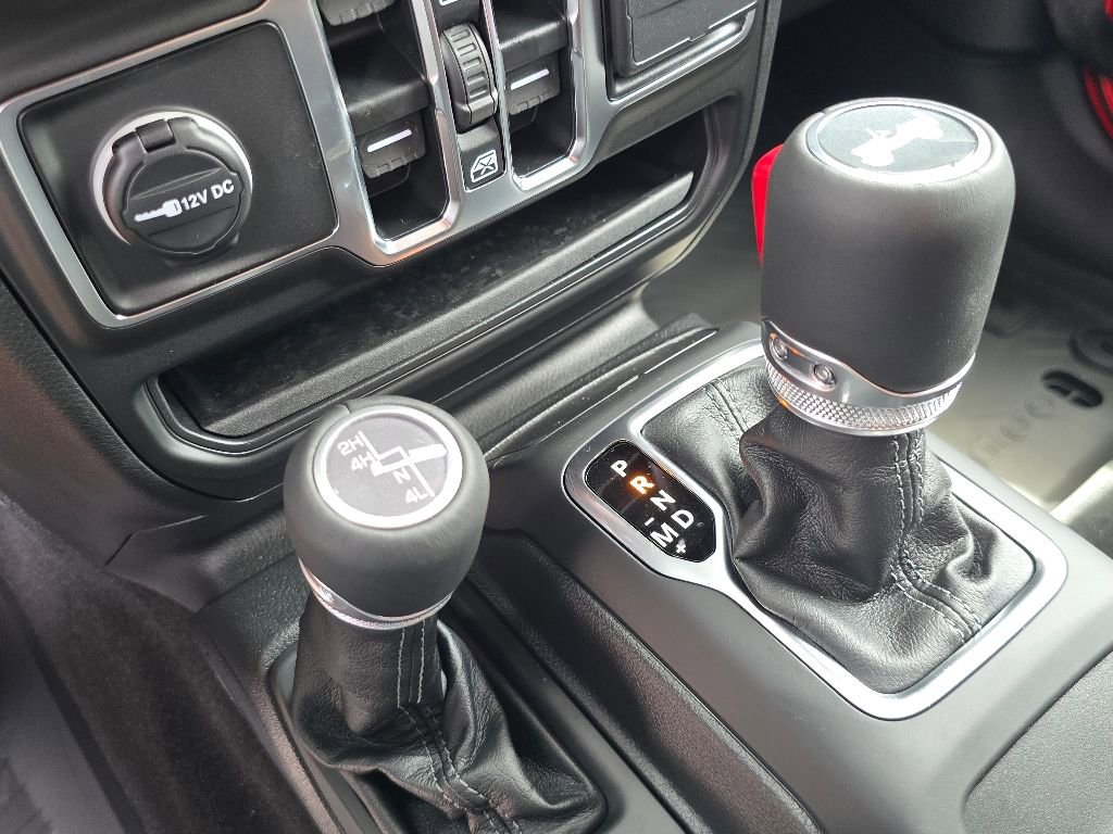 New 2025 Jeep Wrangler Sahara image 12