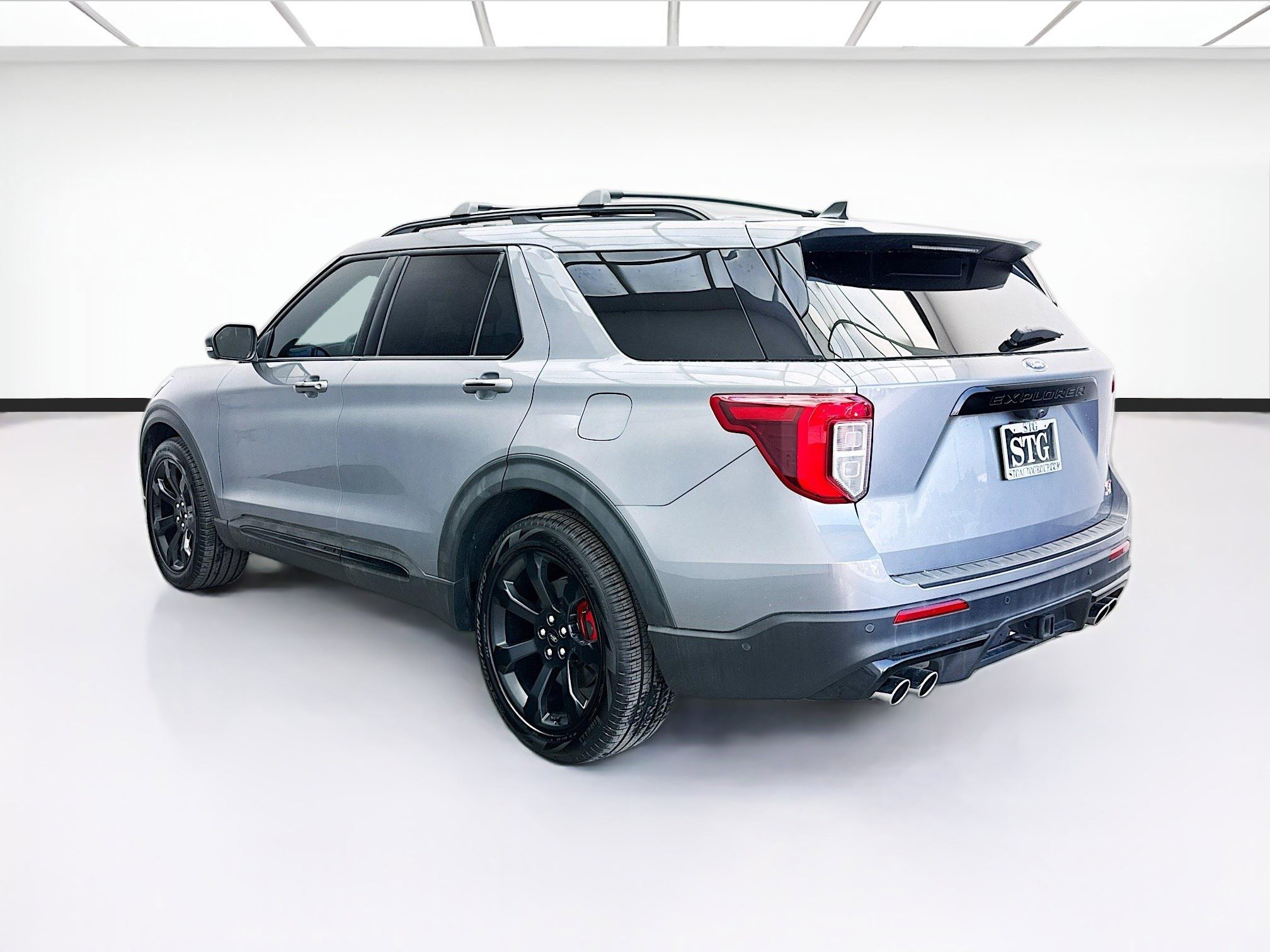 Used 2022 Ford Explorer ST w/ Equipment Group 401A RWD image 6
