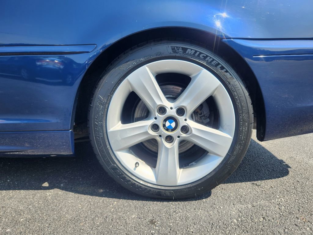 Used 2004 BMW 325Ci CI image 16