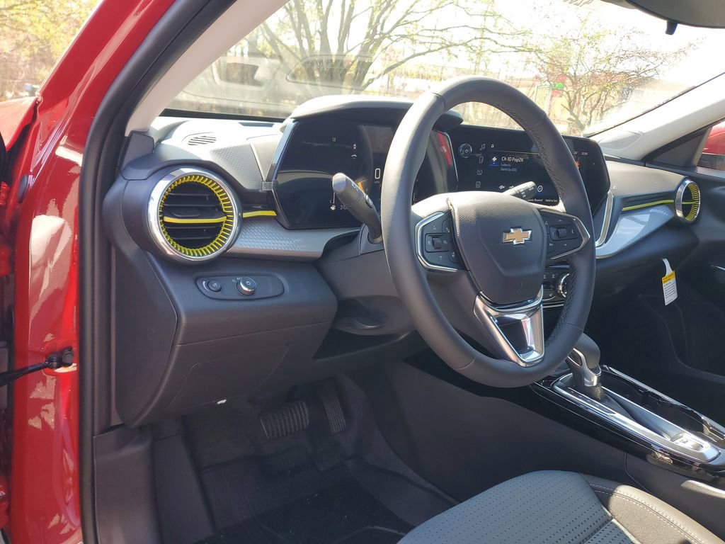 New 2026 Chevrolet Trax LT w/ Driver Confidence Package FWD image 16