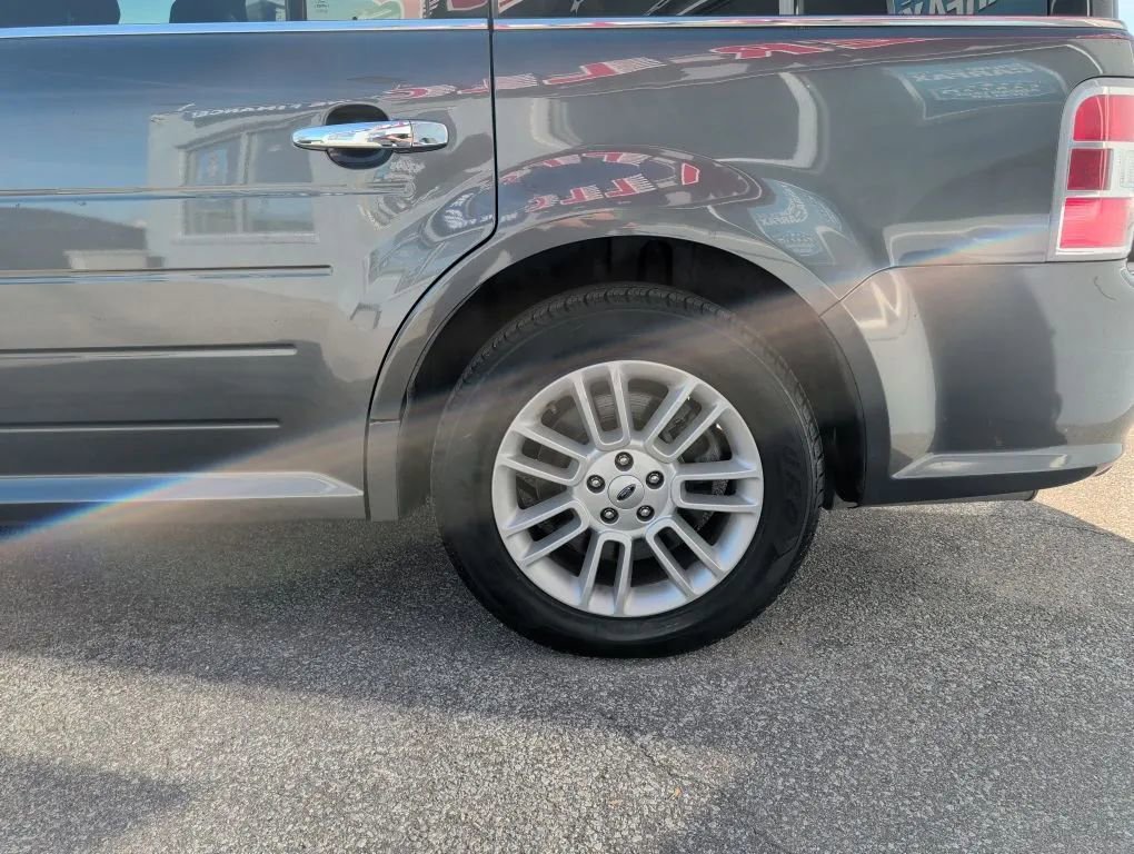 Used 2017 Ford Flex SEL w/ Equipment Group 202A image 13