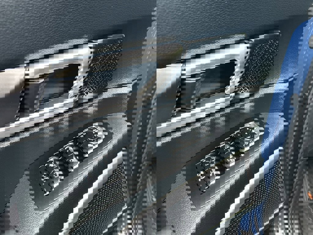 New 2025 Kia Telluride S image 20