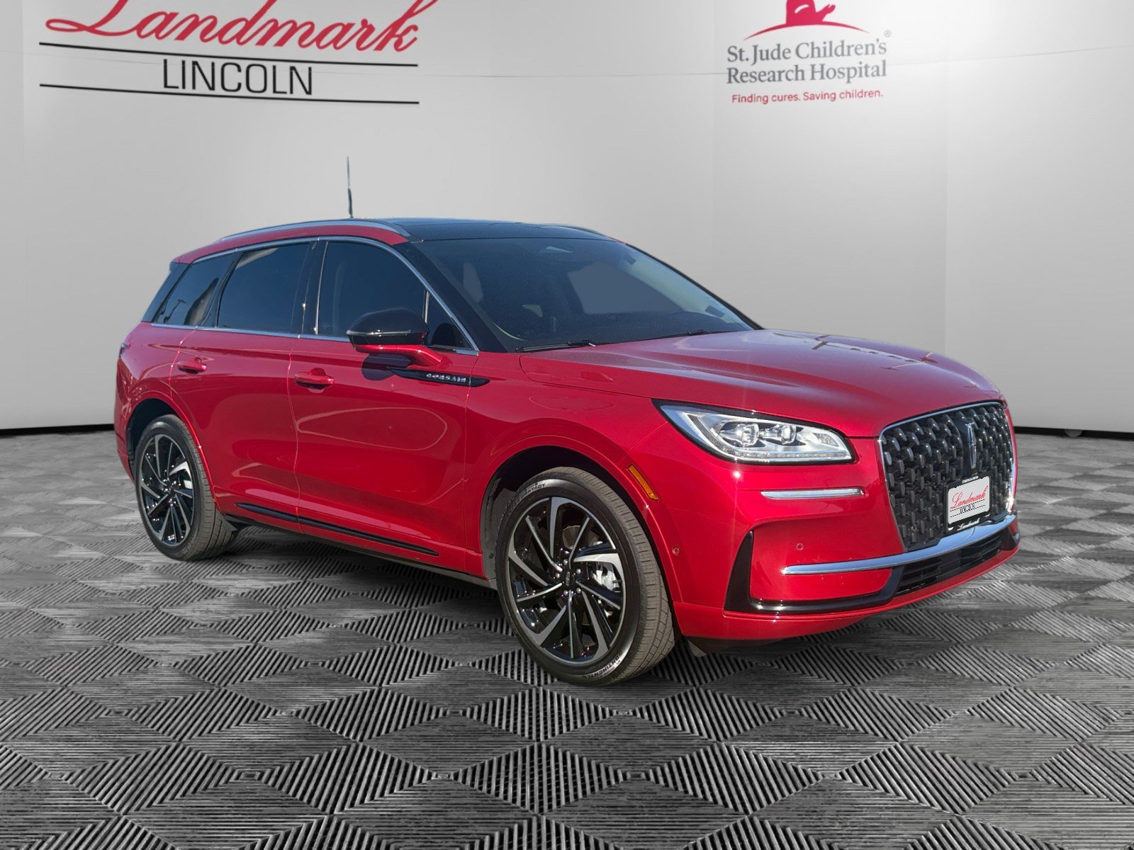 Certified 2024 Lincoln Corsair Grand Touring w/ Equipment Group 302A AWD/4WD image 7