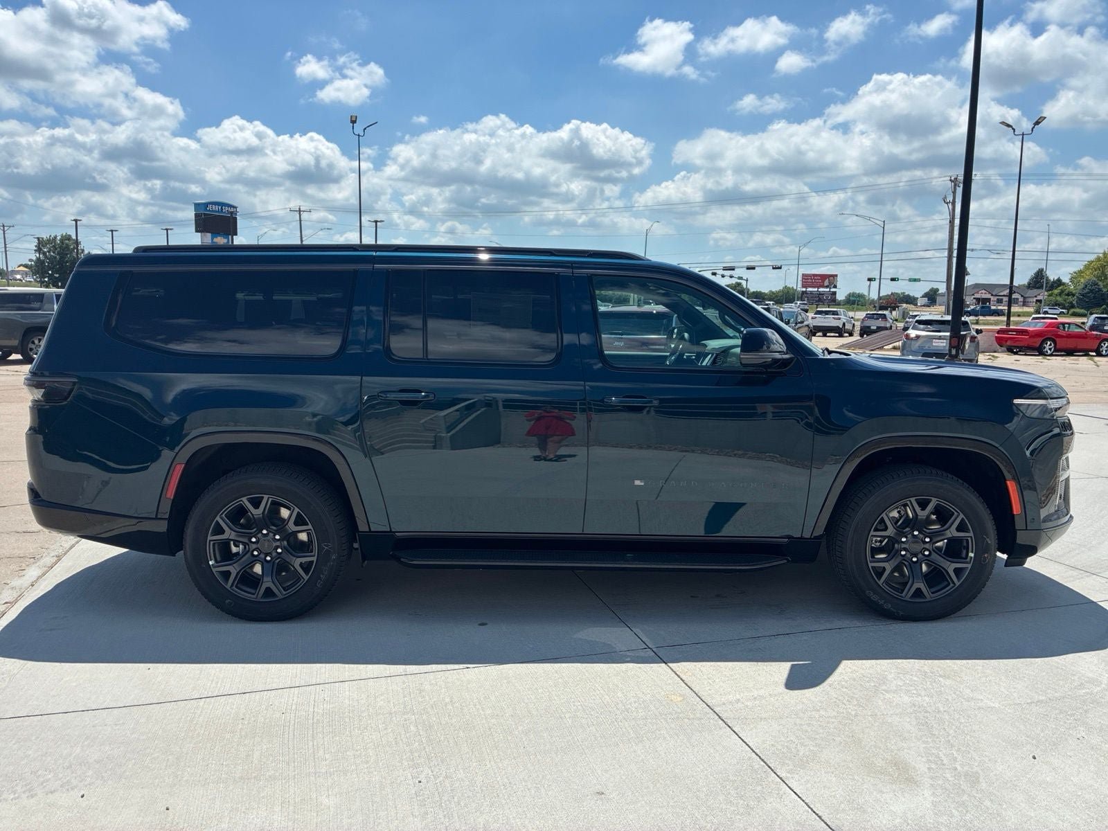New 2026 Jeep Grand Wagoneer L Limited AWD/4WD image 9