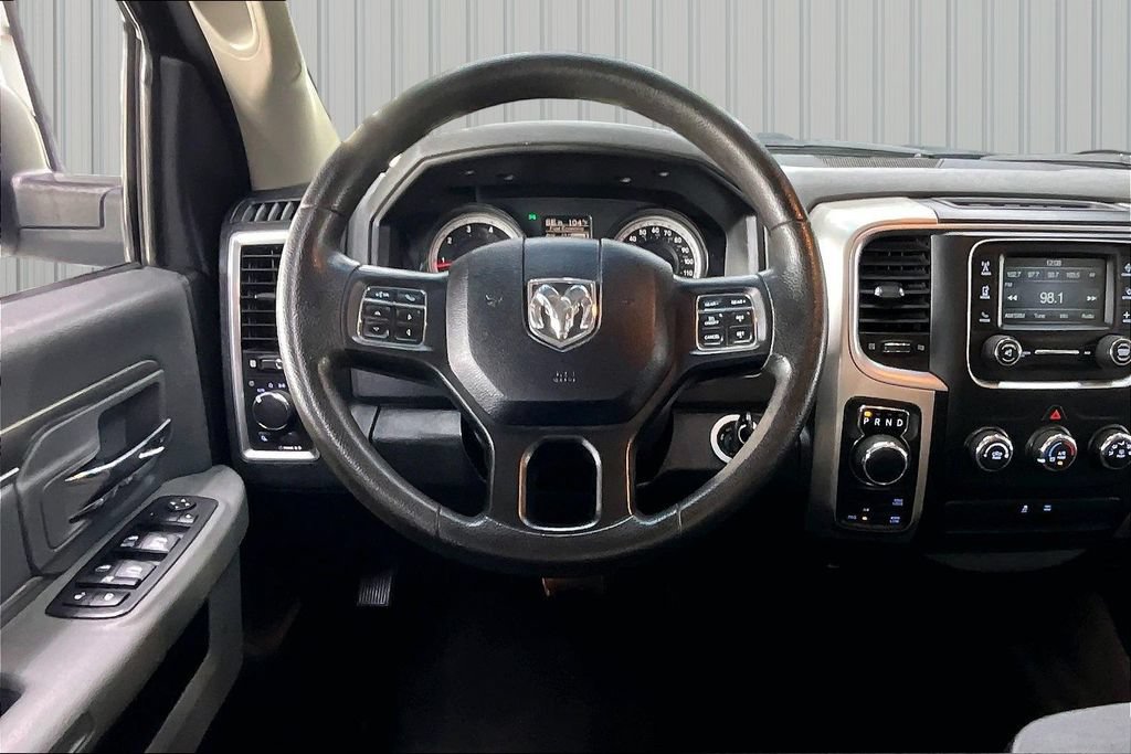 Used 2017 RAM 1500 Classic SLT AWD/4WD image 8