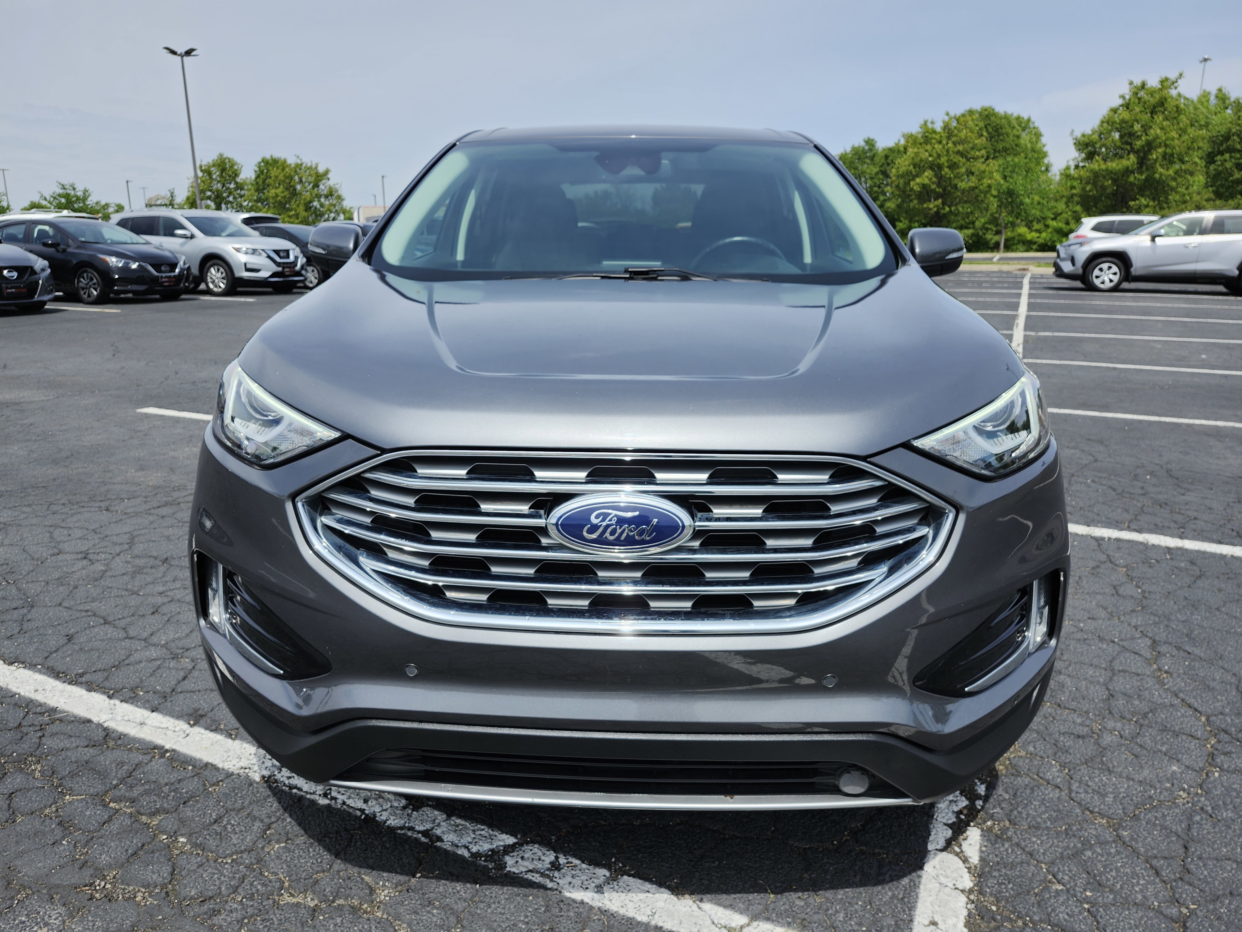 Used 2022 Ford Edge Titanium AWD/4WD image 11