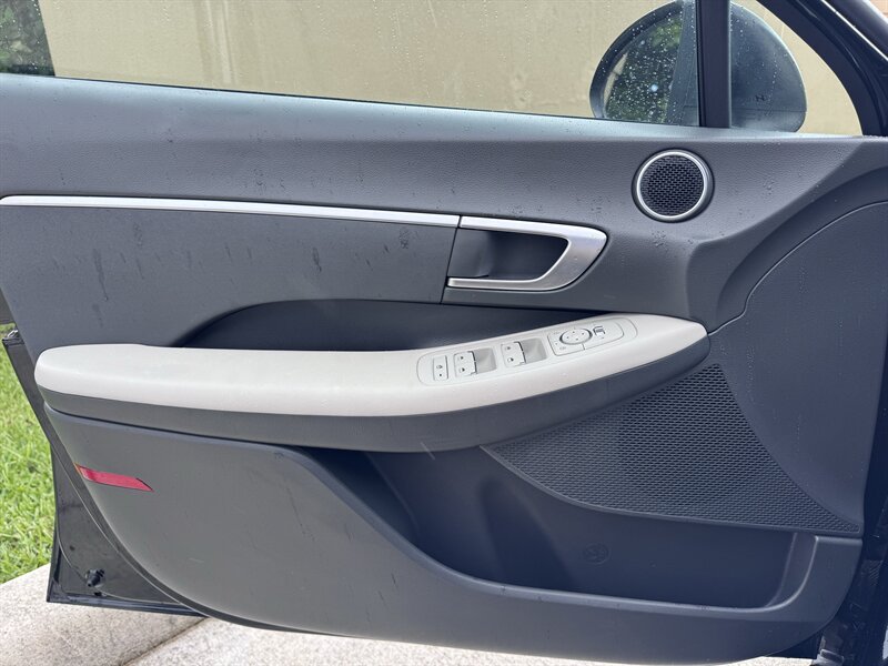 Used 2023 Hyundai Sonata SE FWD image 13