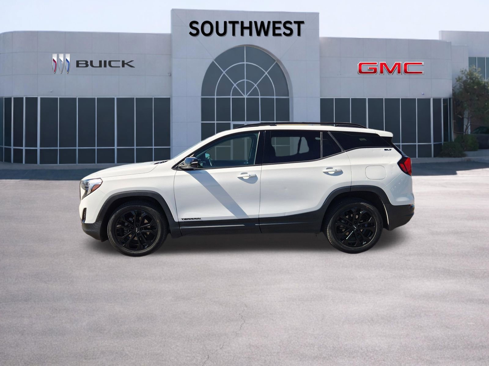 Used 2020 GMC Terrain SLT w/ Preferred Package image 3