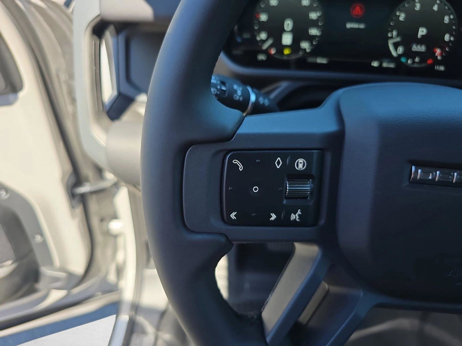 New 2026 Land Rover Defender 110 S AWD/4WD image 17