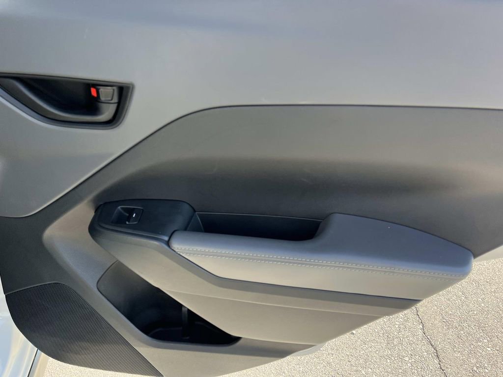 Used 2025 Subaru Crosstrek 2.0i Premium image 19