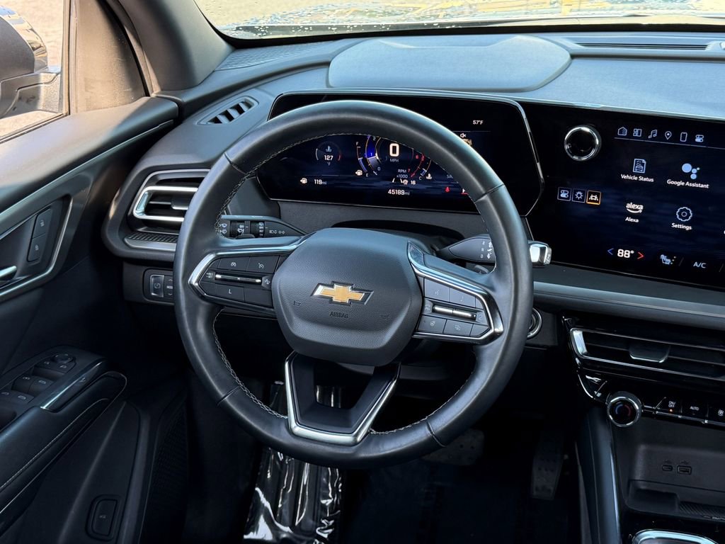 Used 2024 Chevrolet Traverse LT image 20