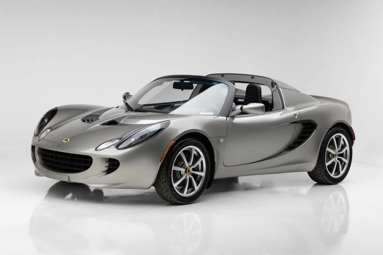 Used 2005 Lotus Elise RWD image 1