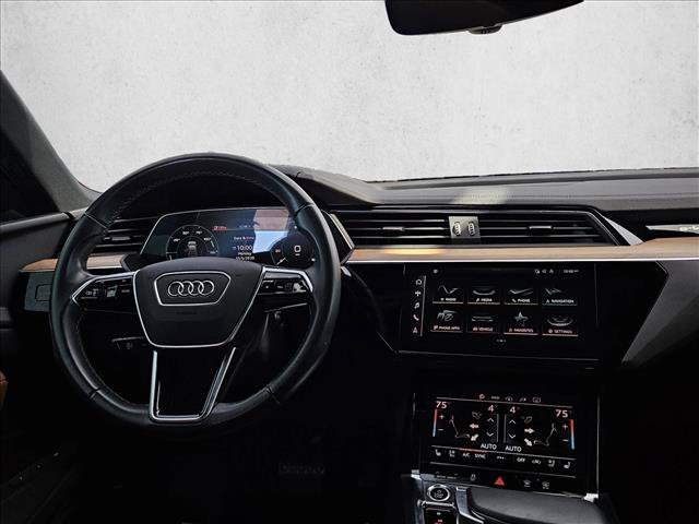 Certified 2024 Audi Q8 e-tron Premium Plus AWD/4WD image 17