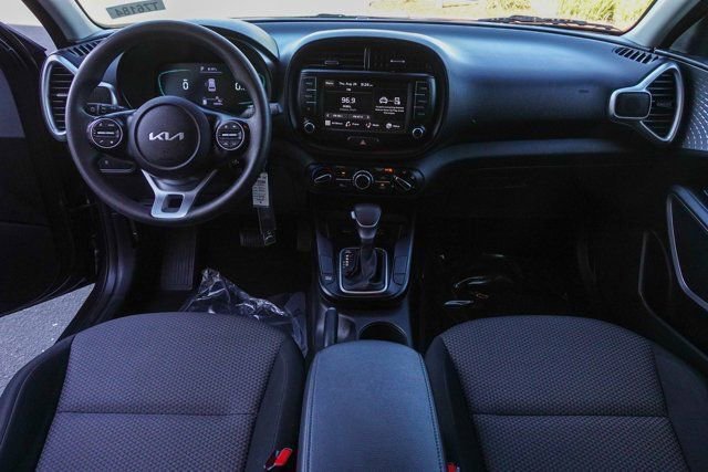 Used 2023 Kia Soul LX w/ Option Group 015 image 25