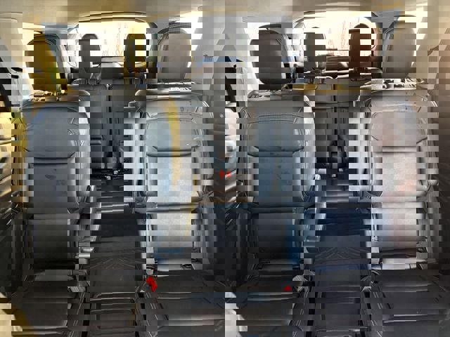 Used 2021 Ford Explorer XLT w/ Equipment Group 202A image 33