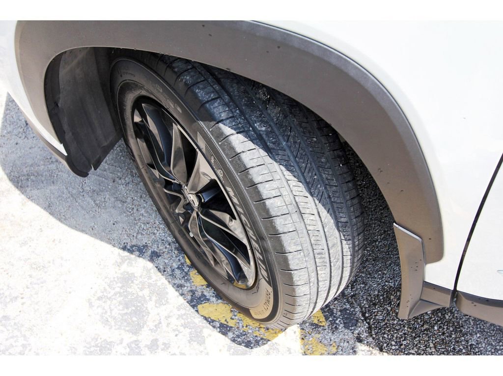 Used 2022 Toyota Corolla Cross LE FWD image 33