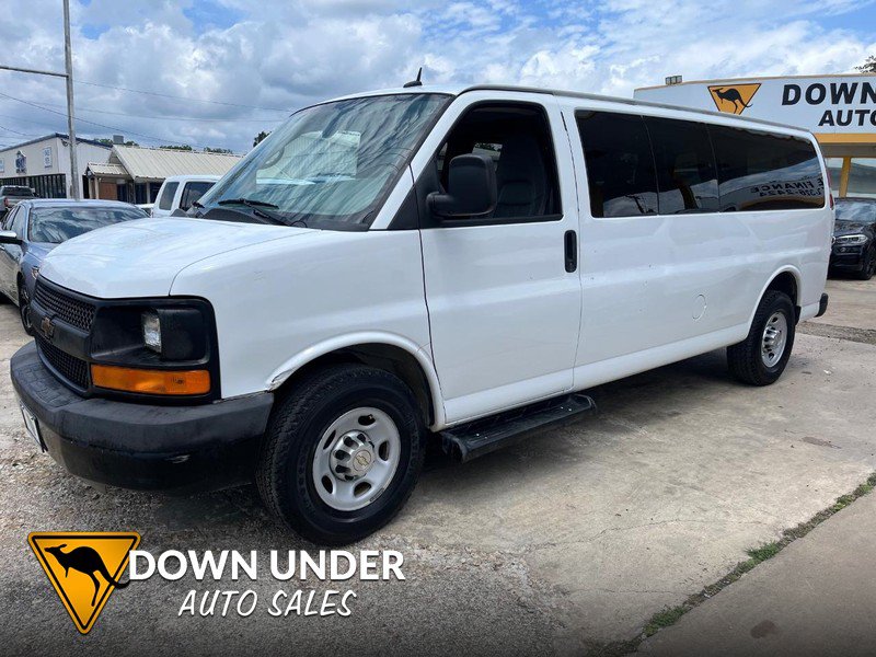 Used 2012 Chevrolet Express 3500 LS RWD image 1