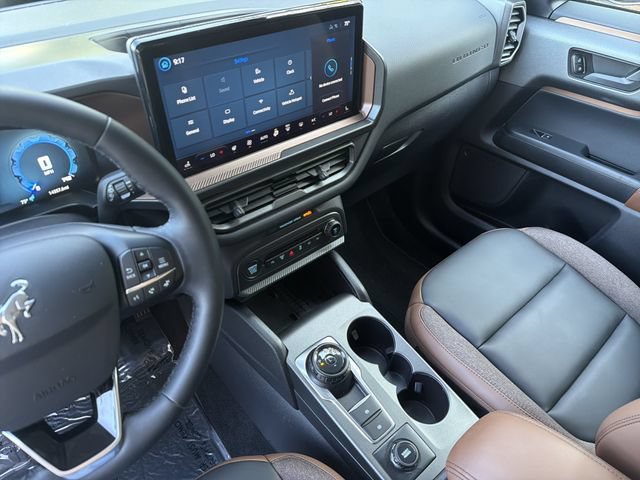 Used 2025 Ford Bronco Sport Outer Banks AWD/4WD image 29