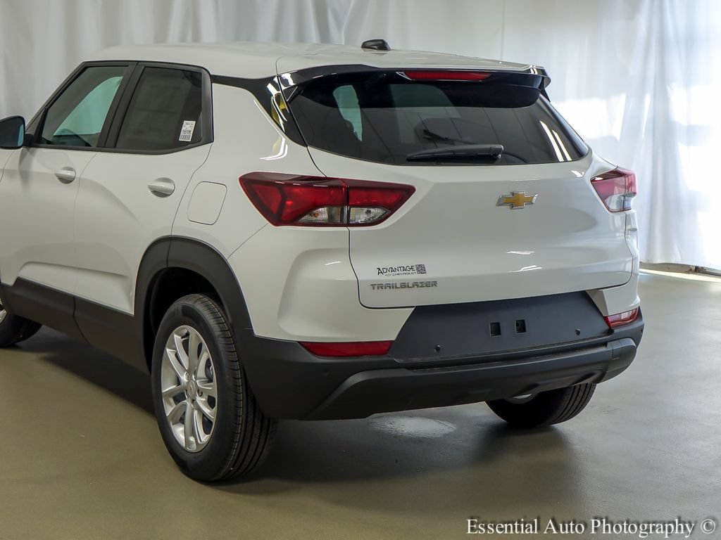 New 2026 Chevrolet TrailBlazer LS w/ LS Convenience Package FWD image 7