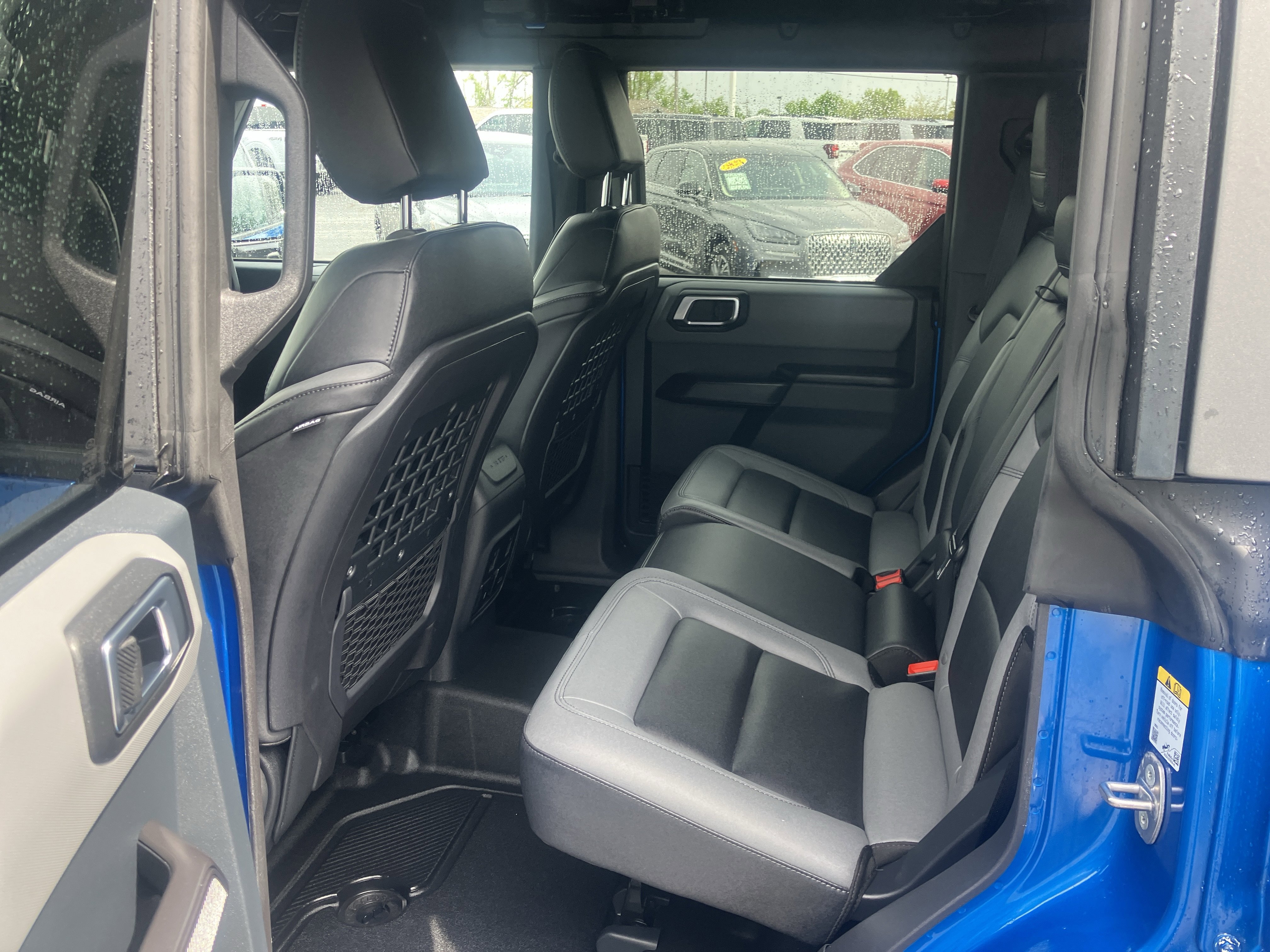 Used 2024 Ford Bronco Black Diamond AWD/4WD image 14