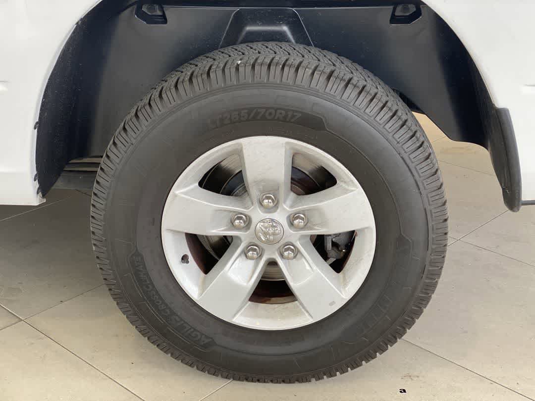 Used 2020 RAM 1500 Classic SLT w/ Trailer & Traction Group AWD/4WD image 13