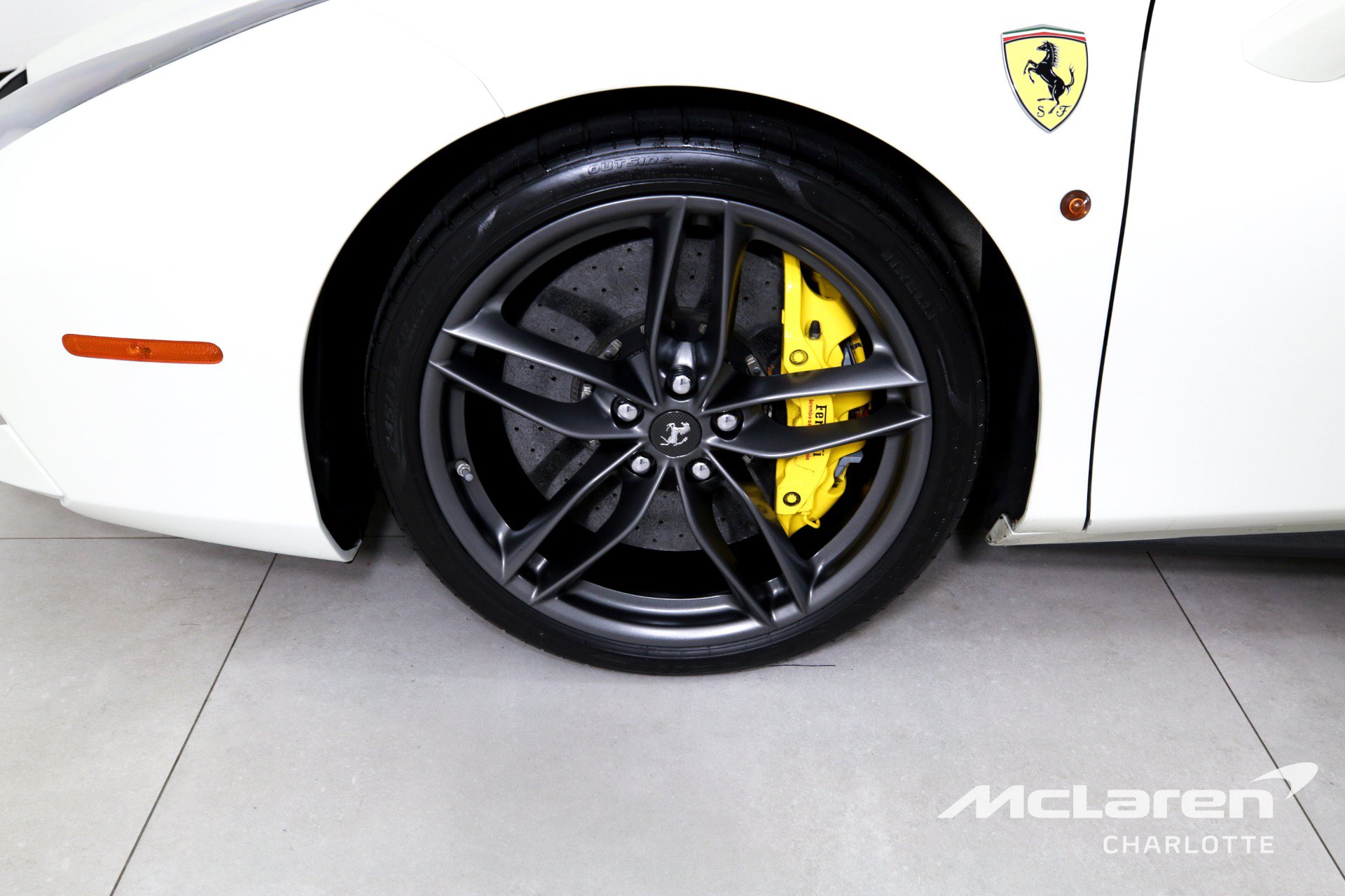 Used 2018 Ferrari 488 Spider RWD image 29