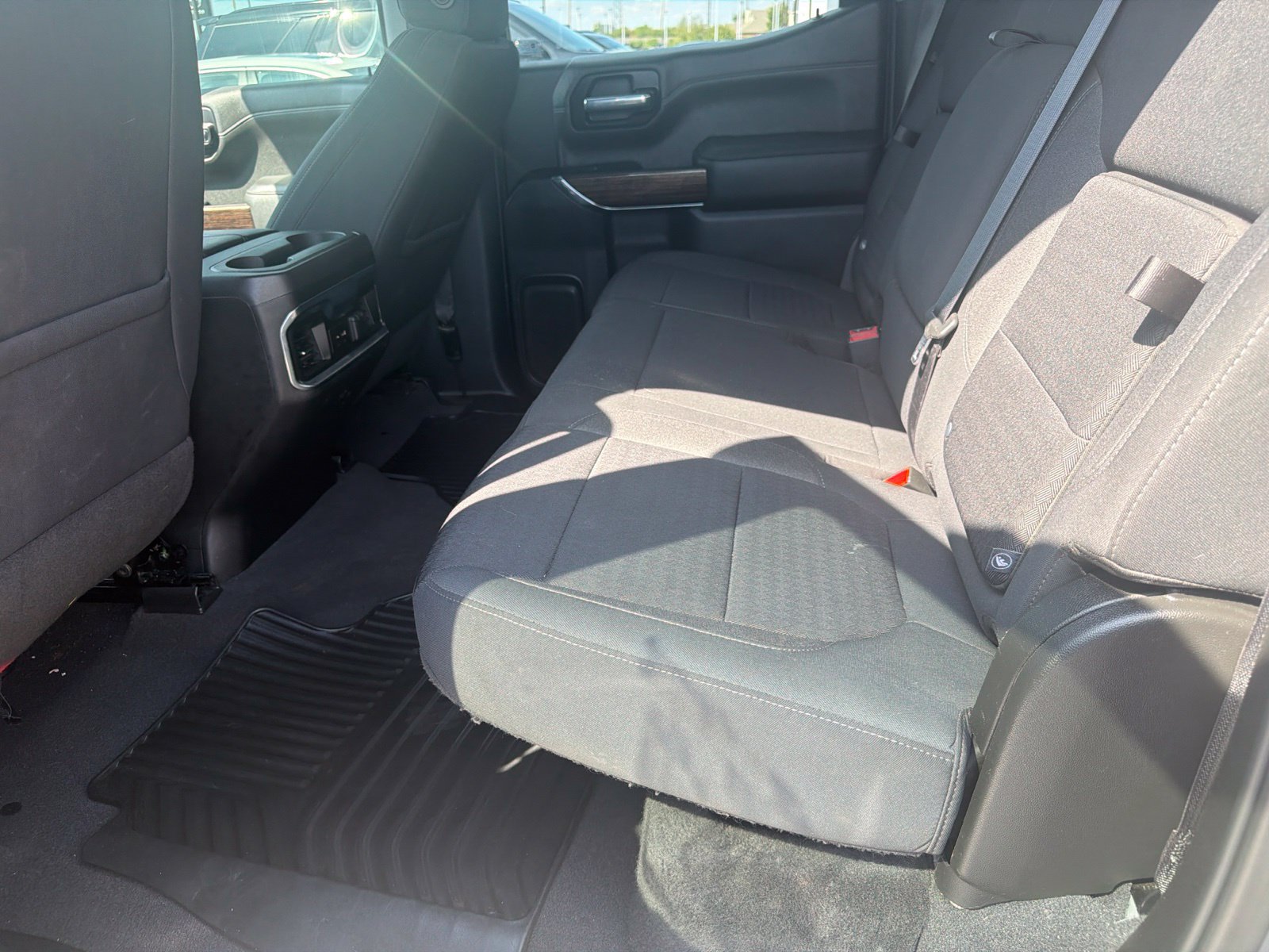 Used 2021 GMC Sierra 1500 Elevation w/ X31 Off-Road Package AWD/4WD image 9
