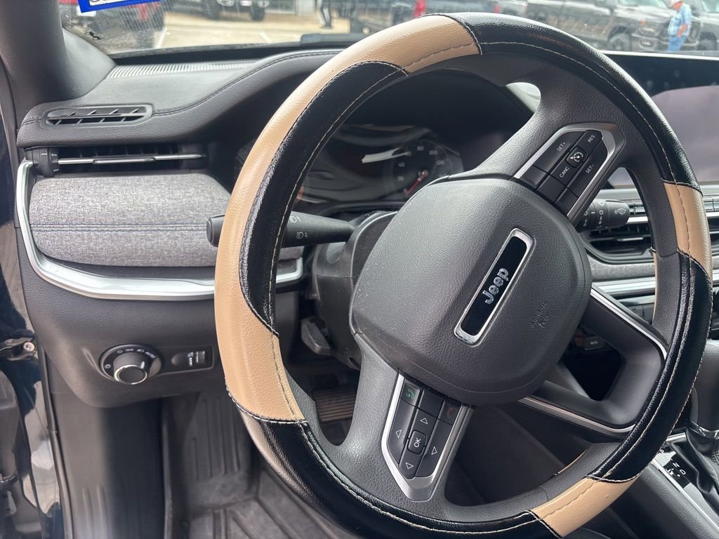 Used 2024 Jeep Compass Sport AWD/4WD image 6