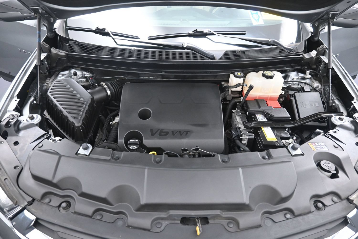Used 2023 Chevrolet Traverse LS AWD/4WD image 21