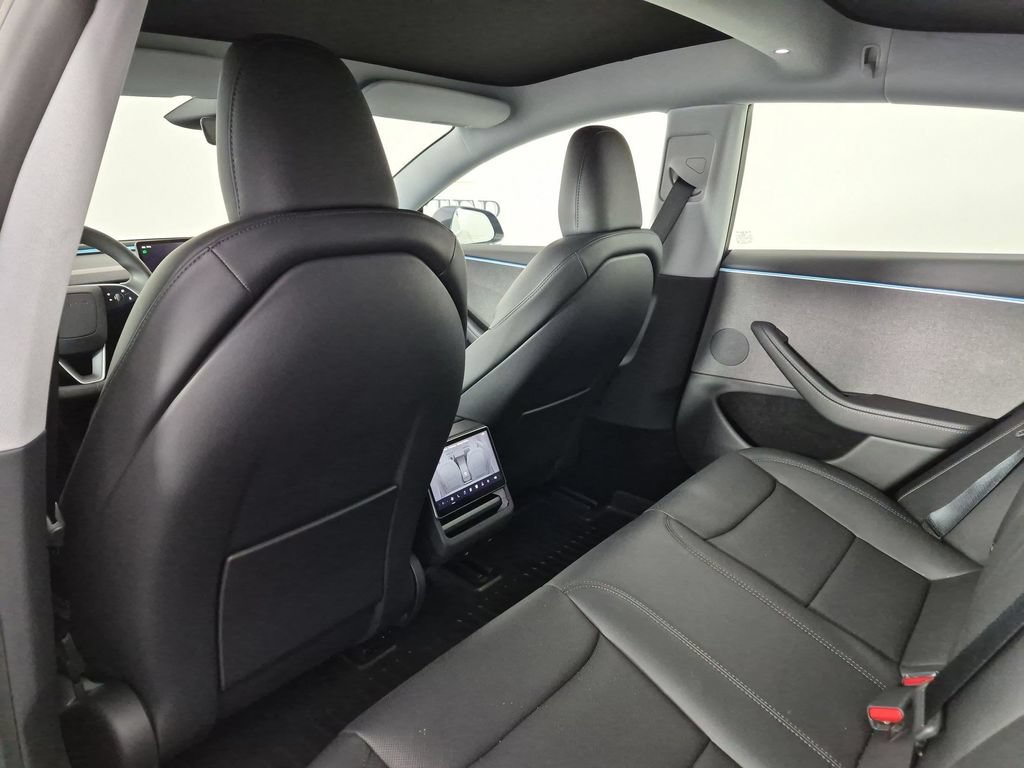 Used 2025 Tesla Model 3 RWD image 28