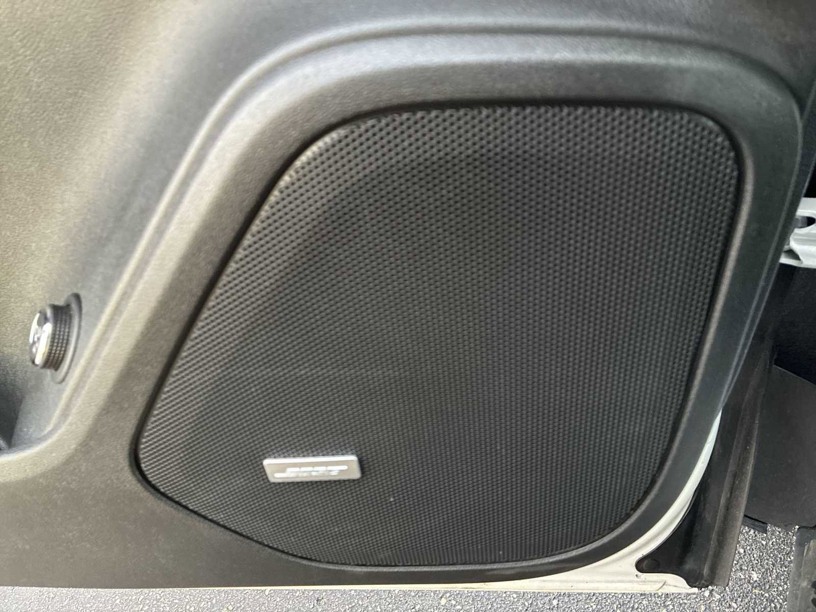 Certified 2023 Chevrolet Blazer RS w/ Driver Confidence II Package image 25