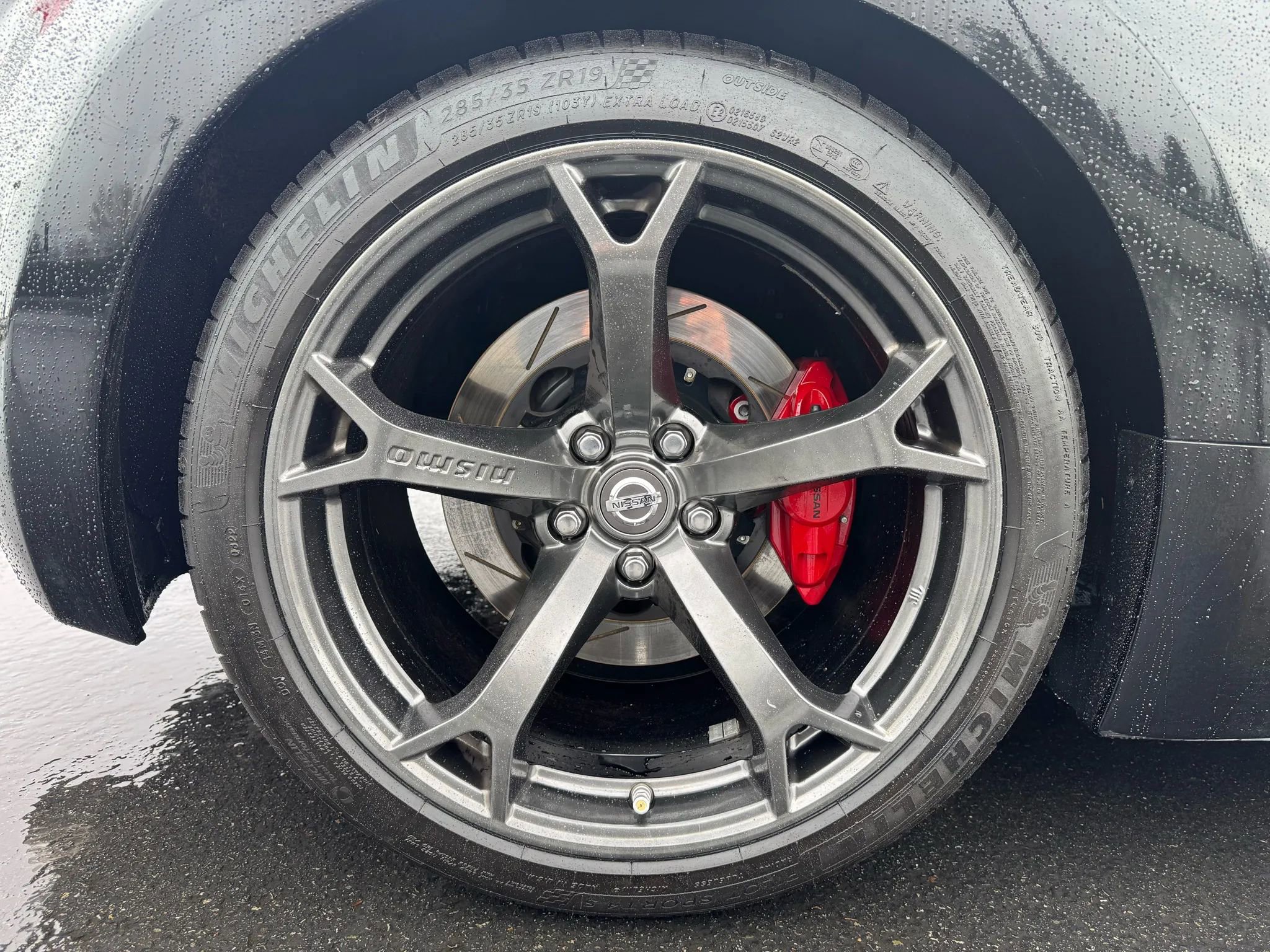Used 2010 Nissan 370Z Touring image 18