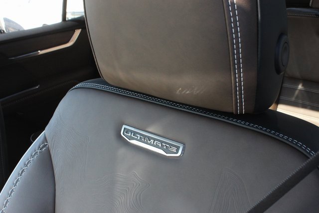 New 2026 GMC Acadia Denali Ultimate w/ LPO, Floor Liner Package image 22