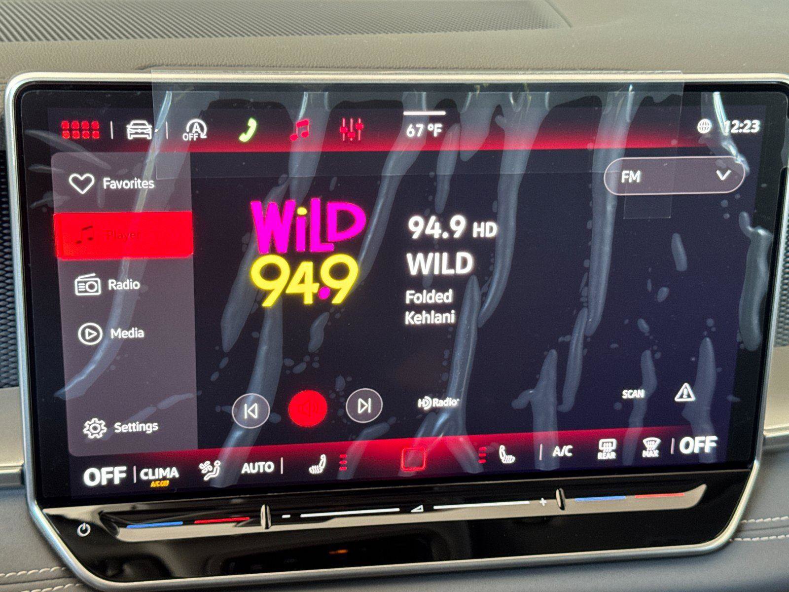 New 2026 Volkswagen Tiguan SE AWD/4WD image 17