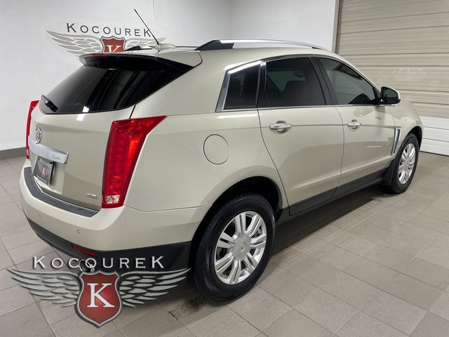 Used 2015 Cadillac SRX Luxury w/ Driver Awareness Package image 6