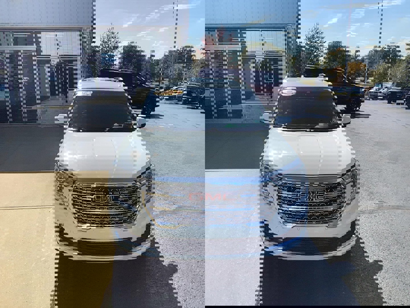 Used 2023 GMC Terrain Denali image 2