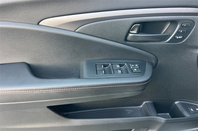 Used 2023 Honda Passport TrailSport image 11