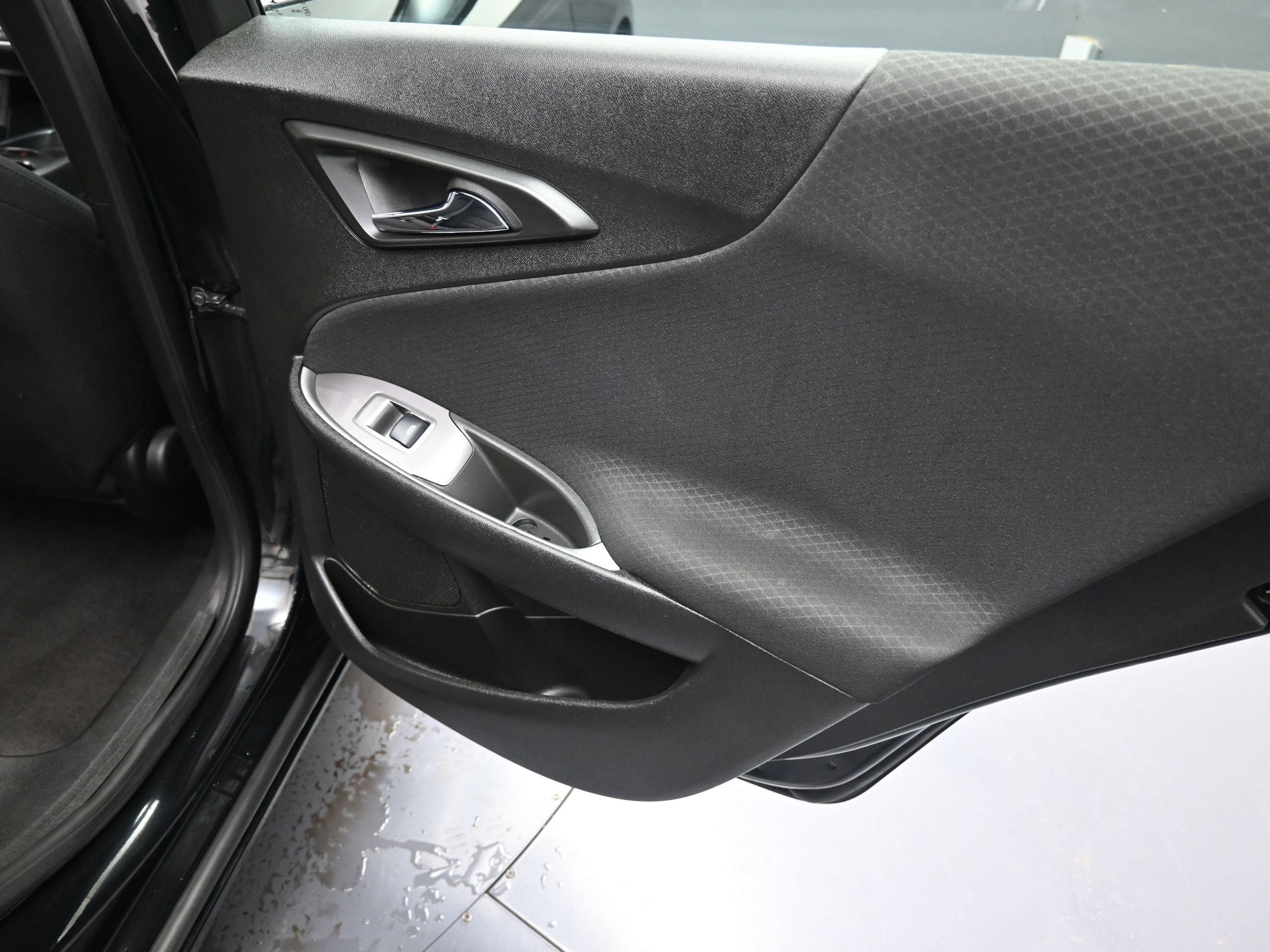 Used 2025 Chevrolet Malibu LT image 24