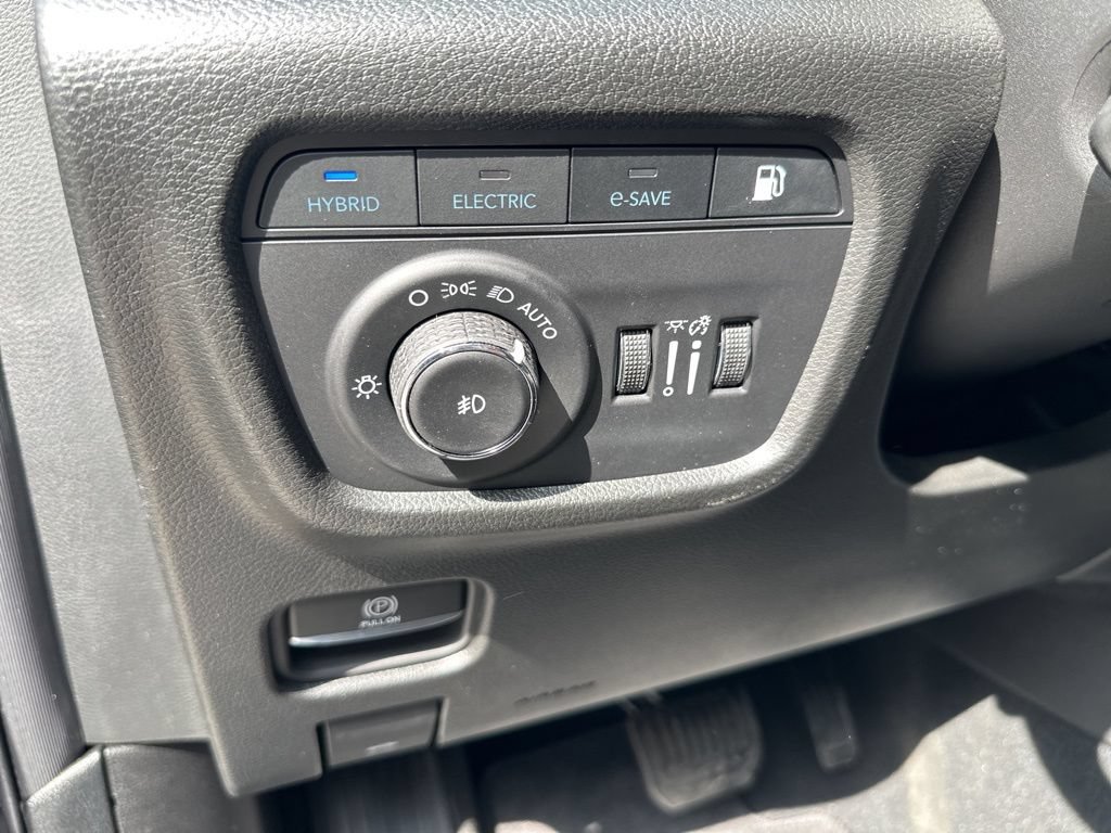 New 2024 Jeep Grand Cherokee Overland w/ Luxury Tech Group IV AWD/4WD image 4
