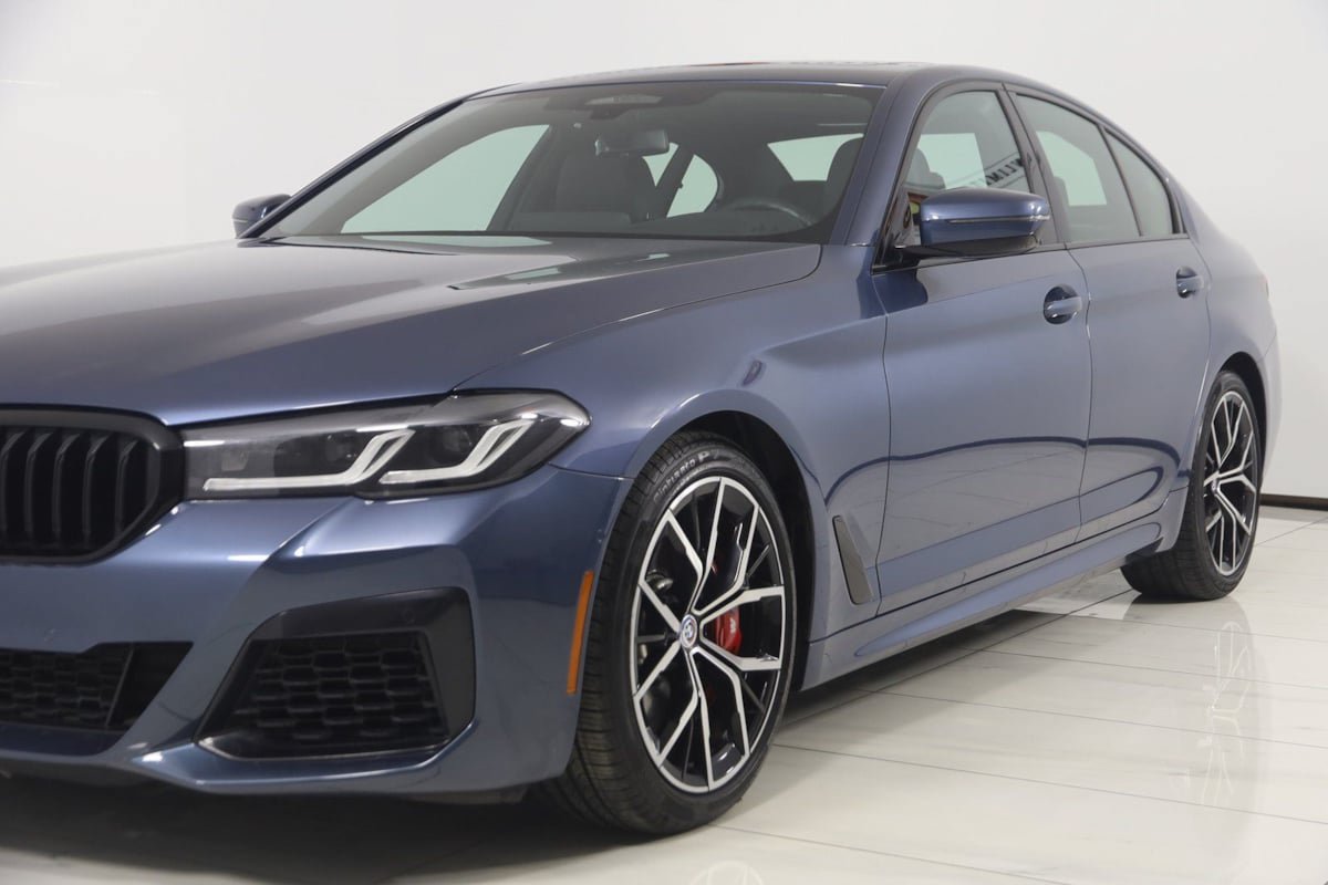 Used 2023 BMW M550i xDrive w/ Executive Package AWD/4WD image 69