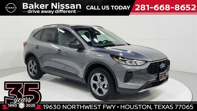 Used 2025 Ford Escape ST-Line image 1
